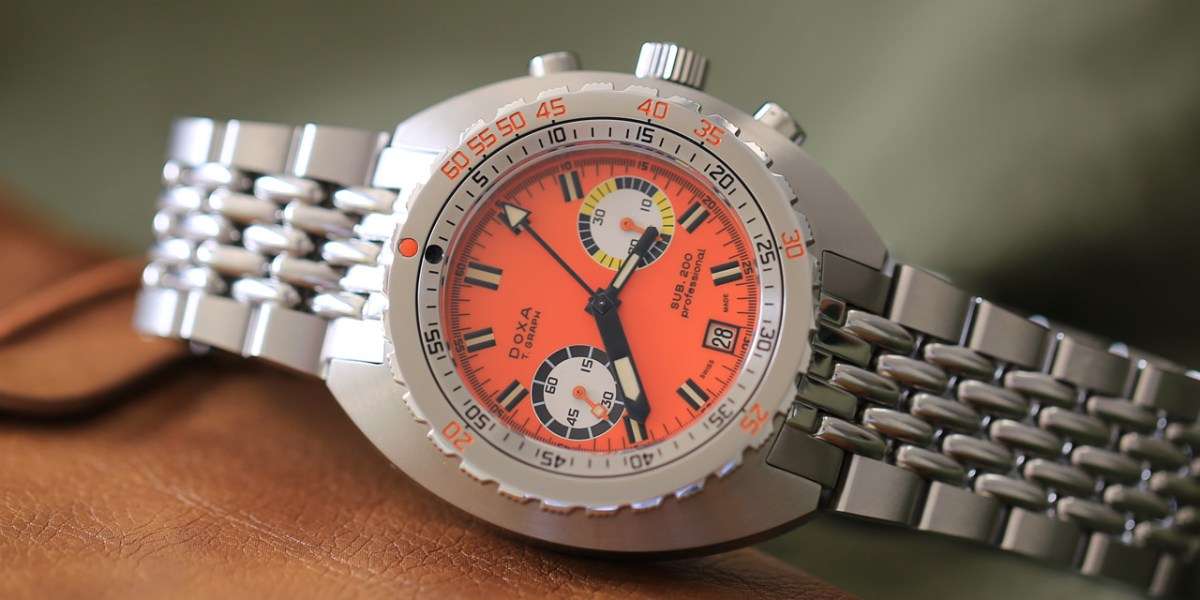DIVE INTO WATCHES